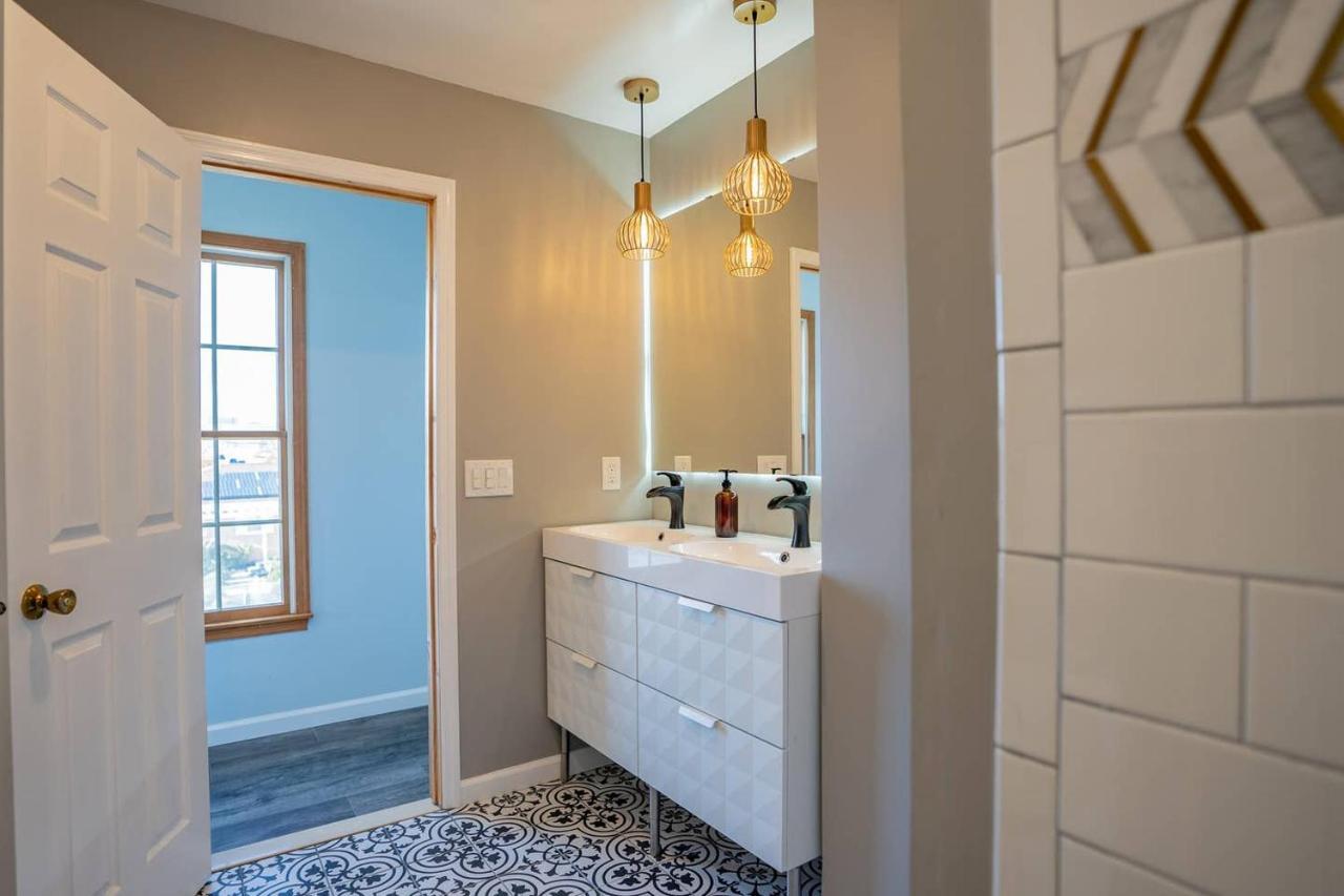 New Luxury Family Getaway With Designer Touches Holiday home *