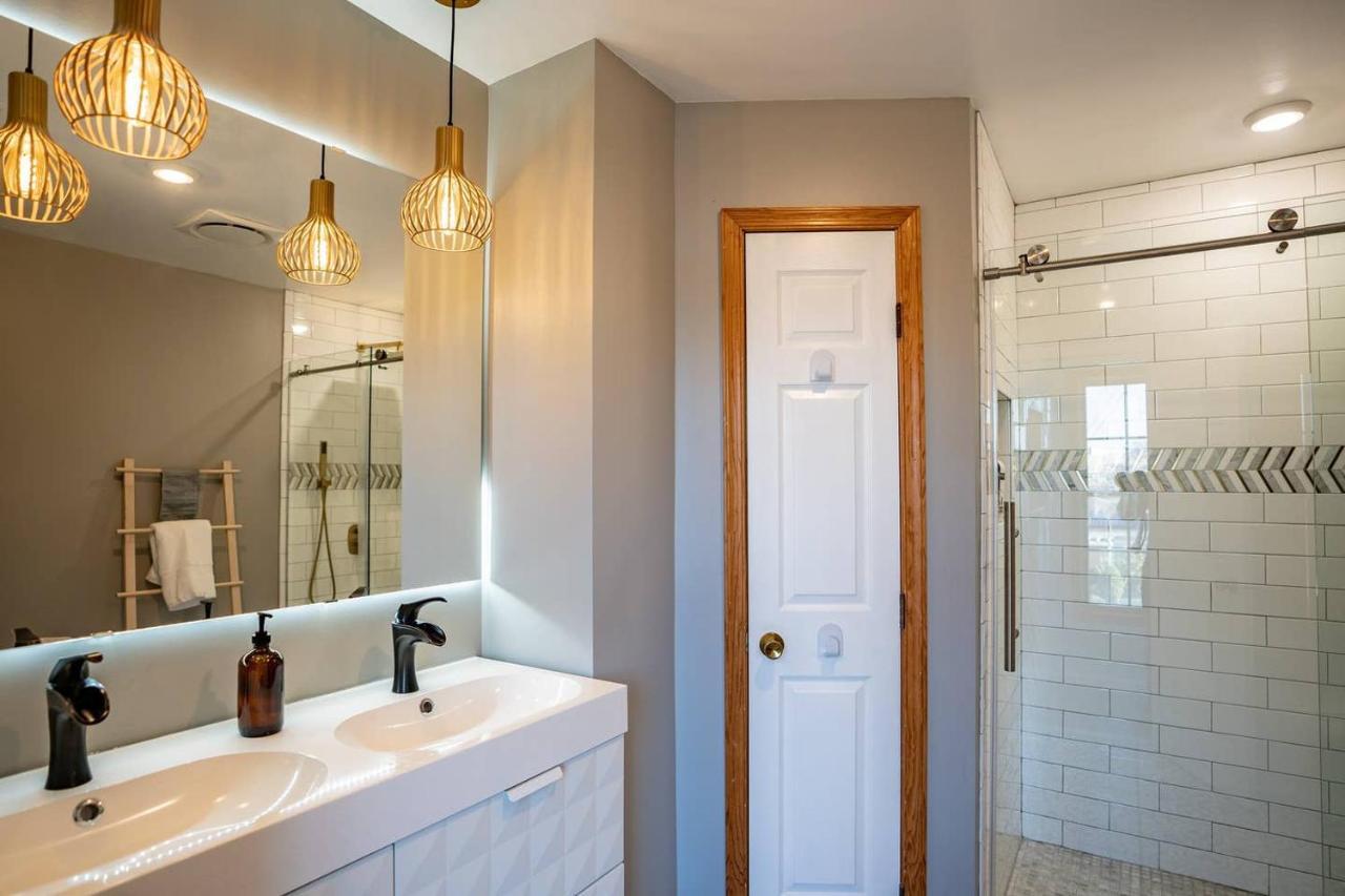 New Luxury Family Getaway With Designer Touches Holiday home