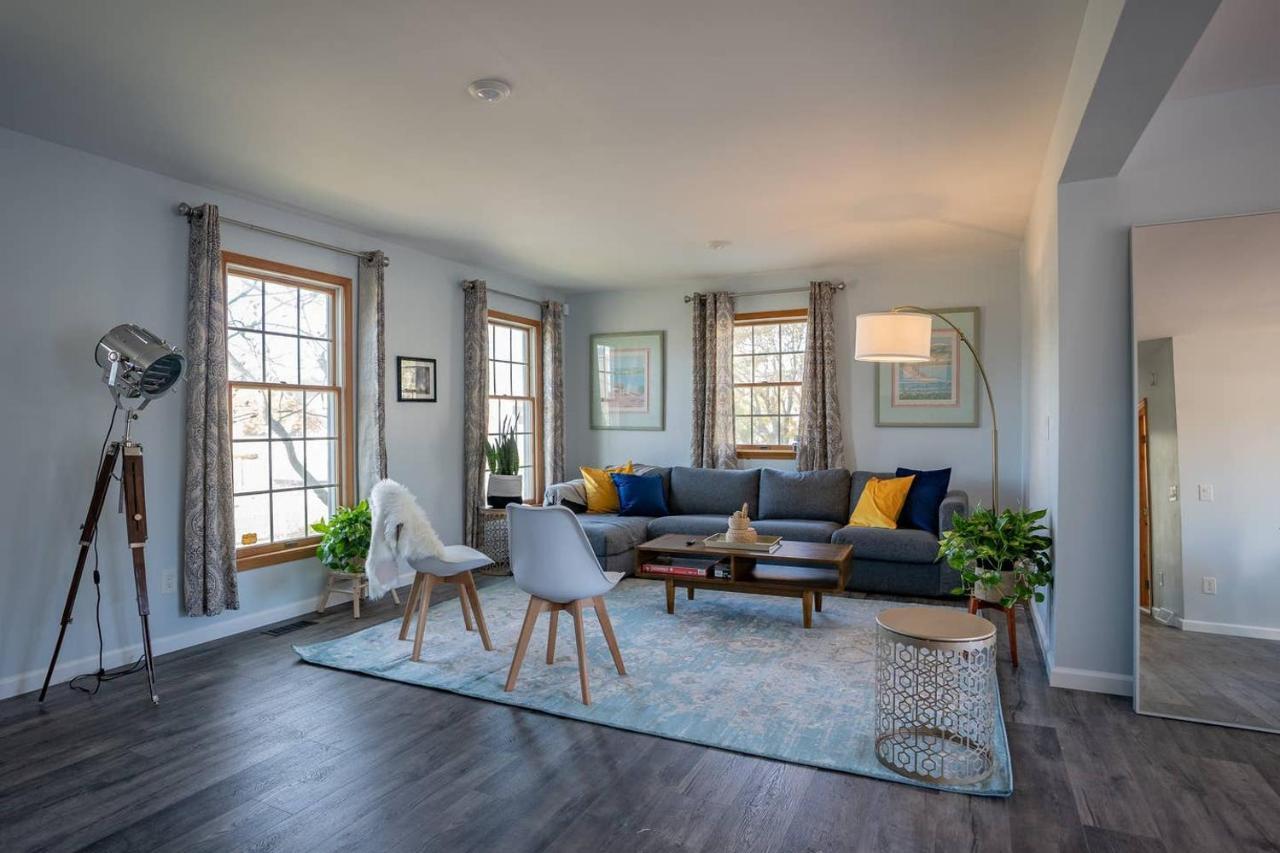 New Luxury Family Getaway With Designer Touches
