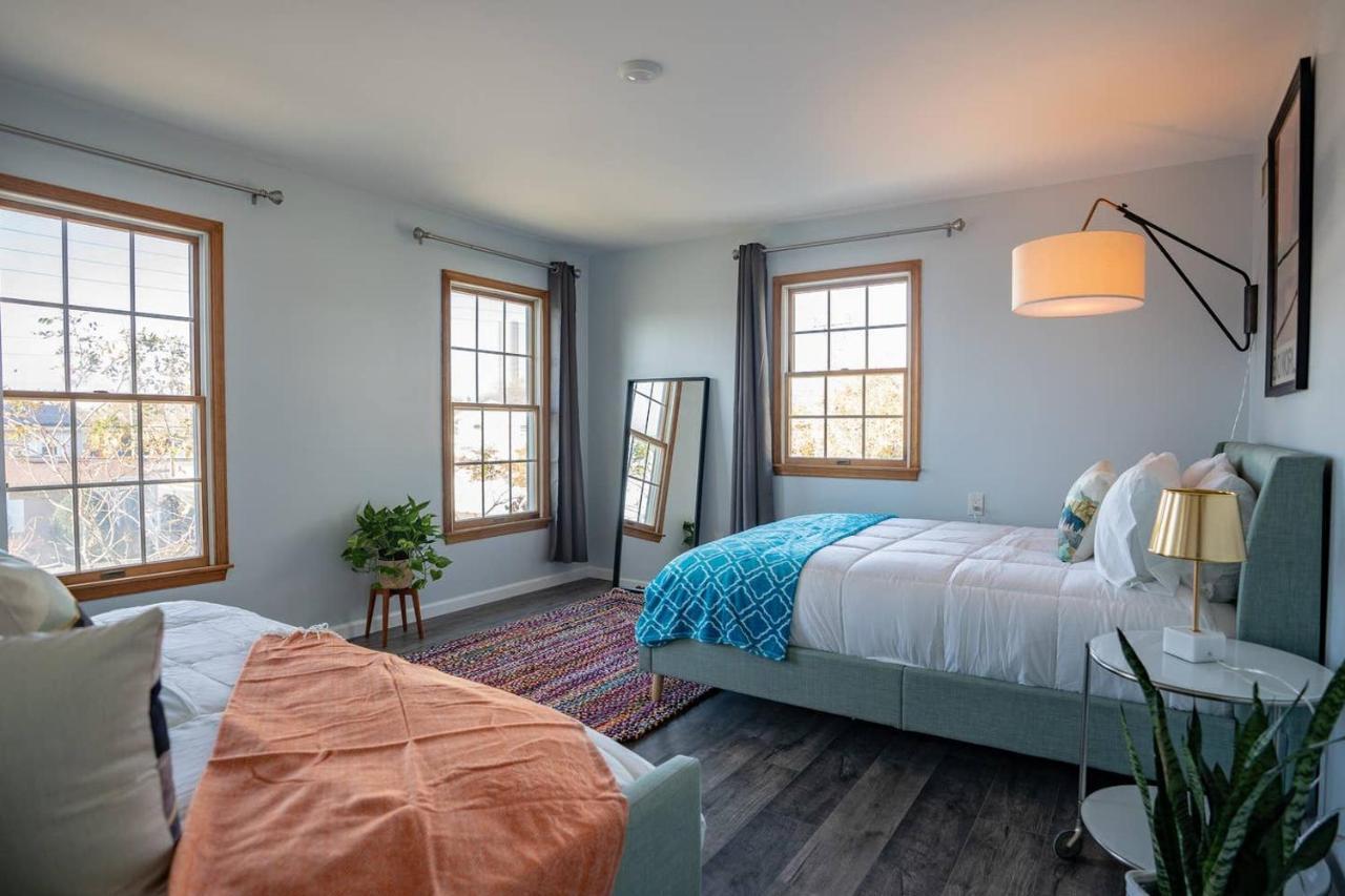 Holiday home New Luxury Family Getaway With Designer Touches